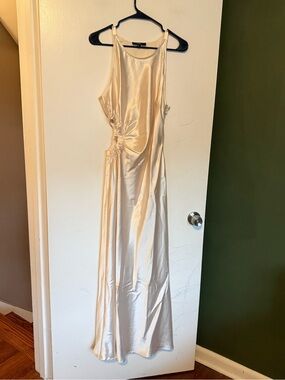 Lulus Cherita ivory Champagne Satin Cutout side  Maxi Dress size large